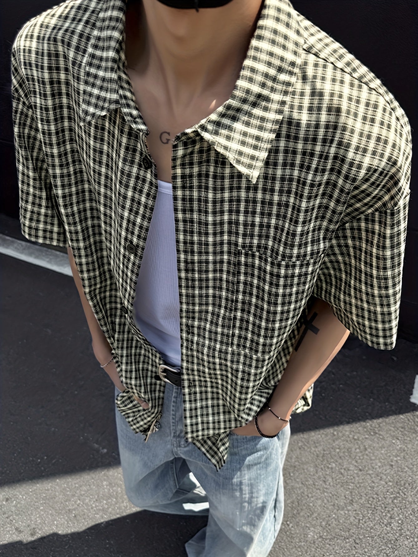 Men's Casual Plaid Short Sleeve Shirt - Loose Fit Summer Shirt with Classic Collar,